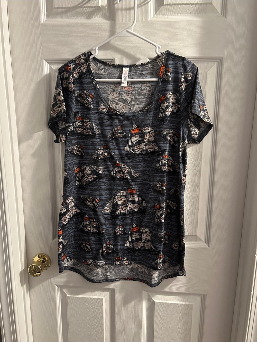 LuLaRoe Short Sleeve Scoop Neck Top in Navy with Ships